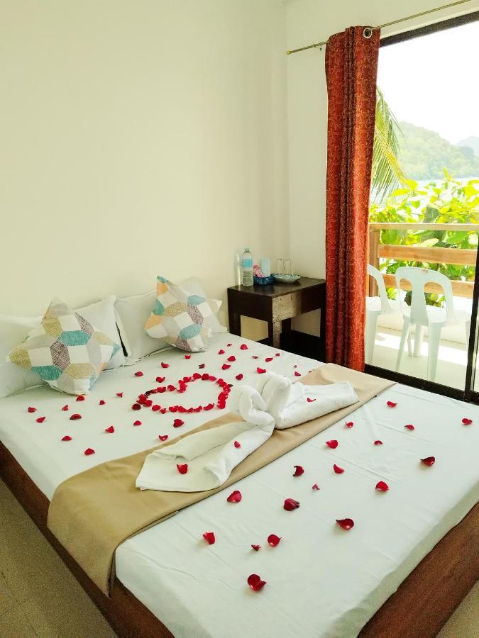 אל נידו Joyful Guest House מראה חיצוני תמונה