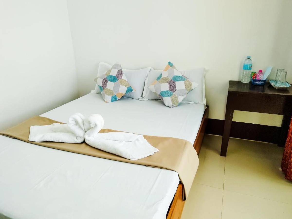 אל נידו Joyful Guest House מראה חיצוני תמונה